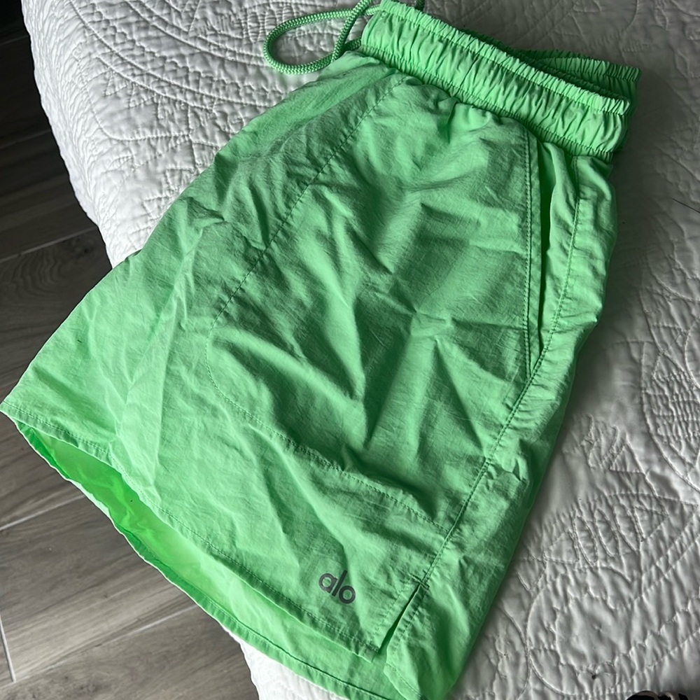 Alo Alumni Shorts